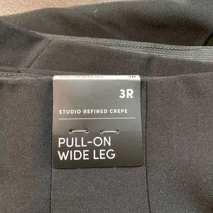 Torrid size 3R Pull-on wide leg studio refined crepe high-rise pant.  Black